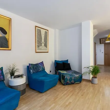 Villa Huge & Luxury House - 6 Floors- 6 Bedrooms - Center *